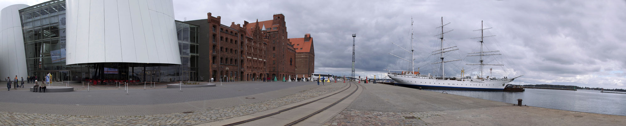 Stralsund_Hafen.jpg